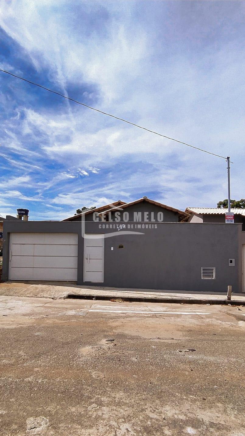 CASA A VENDA EM BOM DESPACHO MG BAIRRO JARDINS REF CELSO MELO