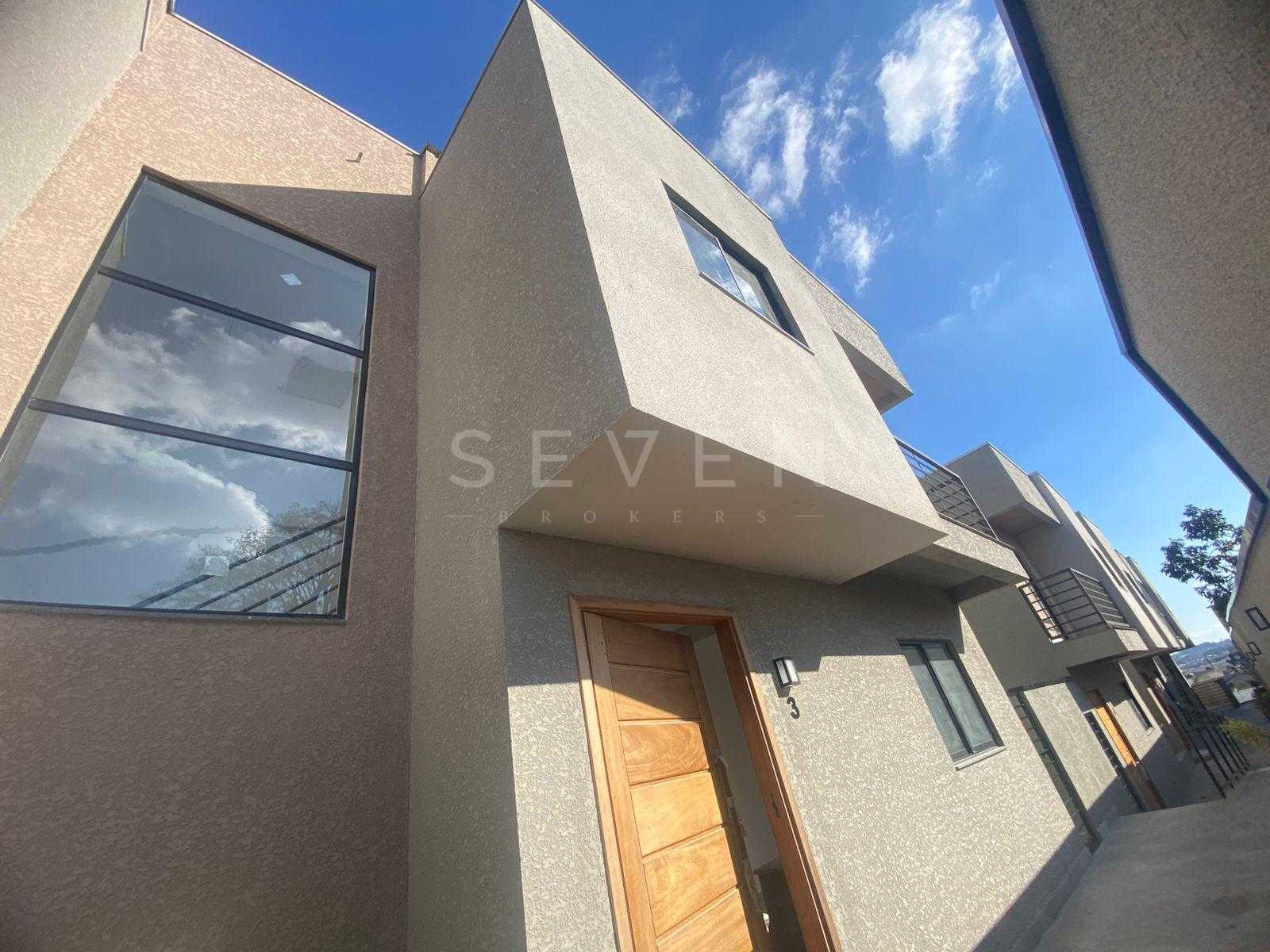 SOBRADO NOVO À VENDA 3 dormitórios com  suíte 4 vagas de garagens