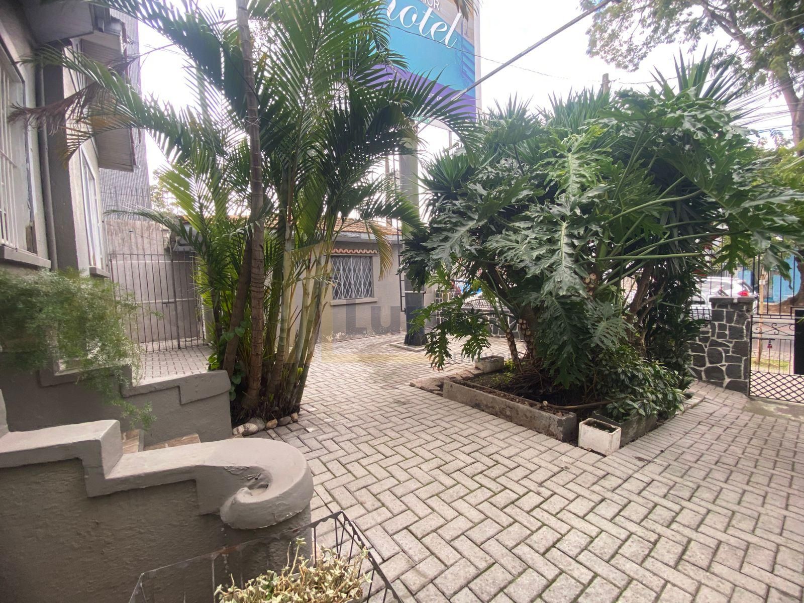 Terreno à venda, Mercês, com 579 m   Com duas frentes - CURITI...