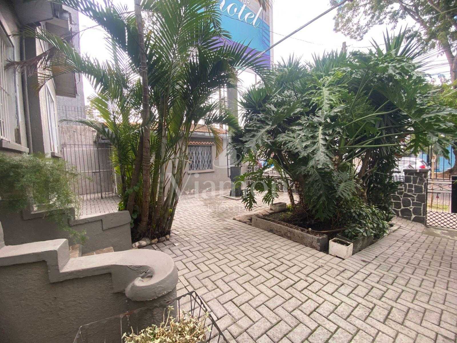 Terreno à venda, Mercês, com 579 m   Com duas frentes - CURITI...