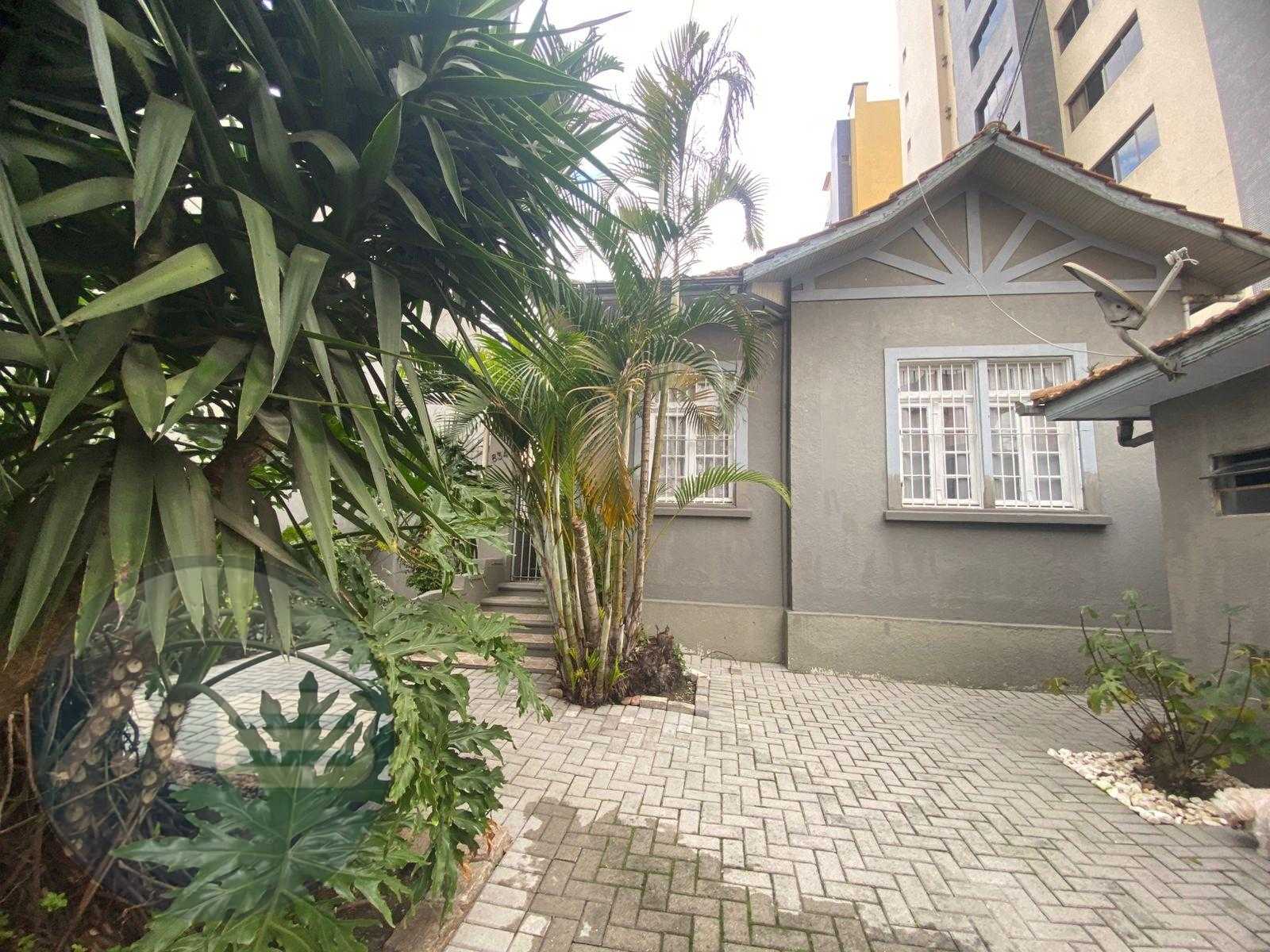 Terreno à venda, Mercês, com 579 m   Com duas frentes - CURITI...