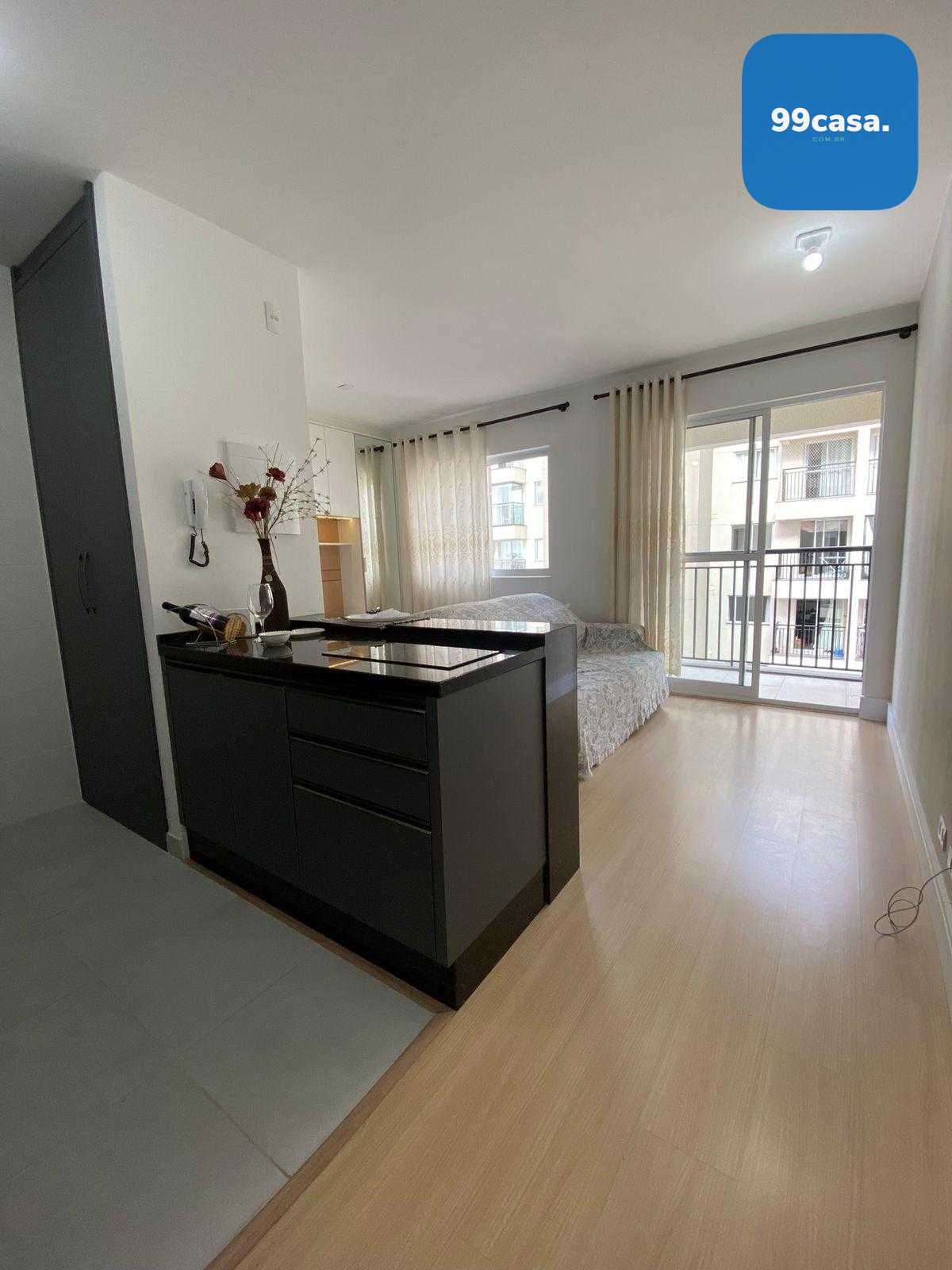 Estudio à venda, Andar Alto com vaga de garagem, Capão Raso