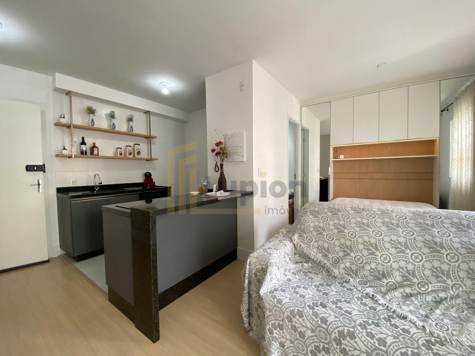 Alugo estúdio, Andar Alto com sacada,  Todo Mobiliado- Capão Raso