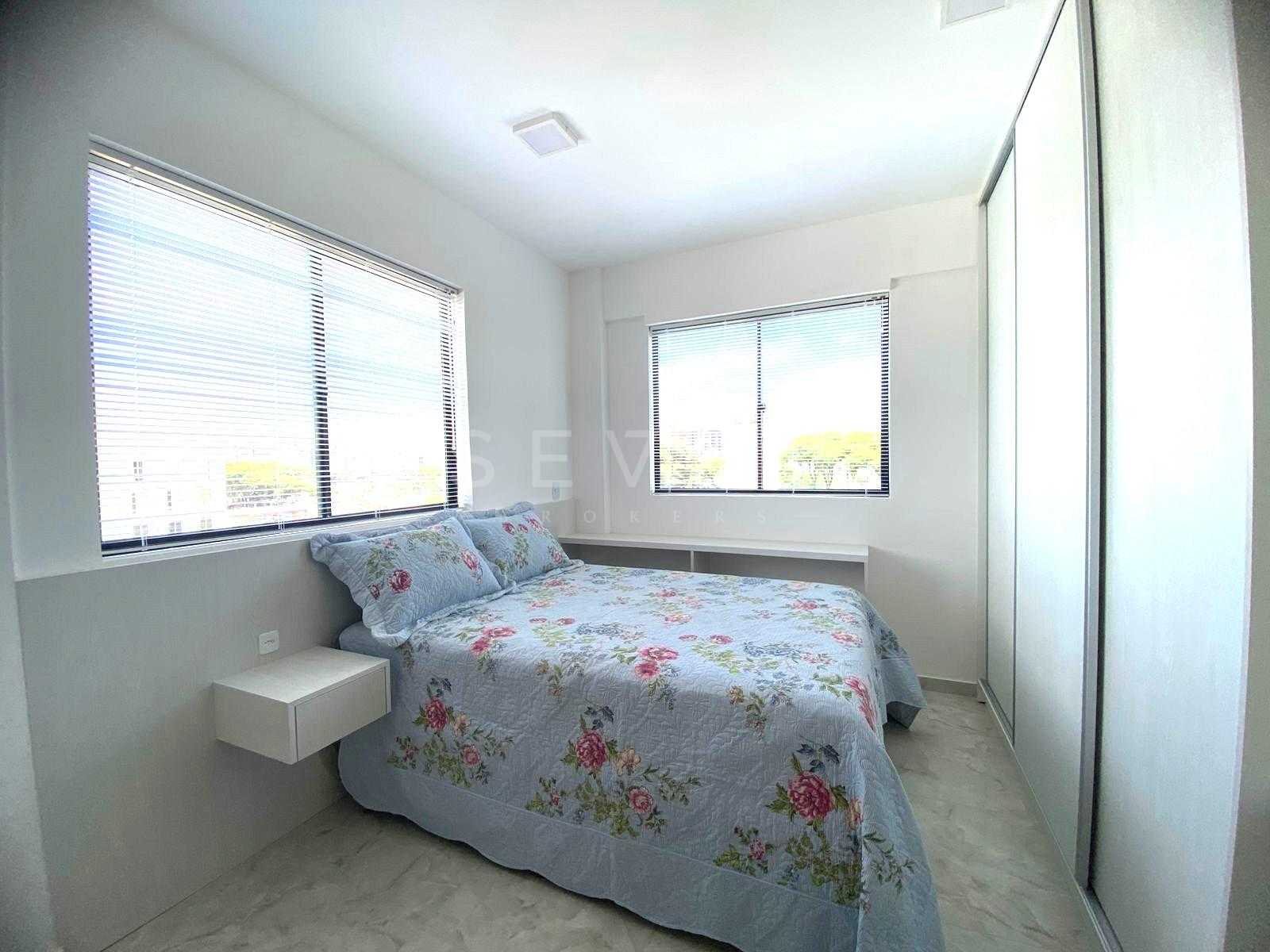 Estudio à venda,  Novo, com móveis sob medida, Jardim Botânico...