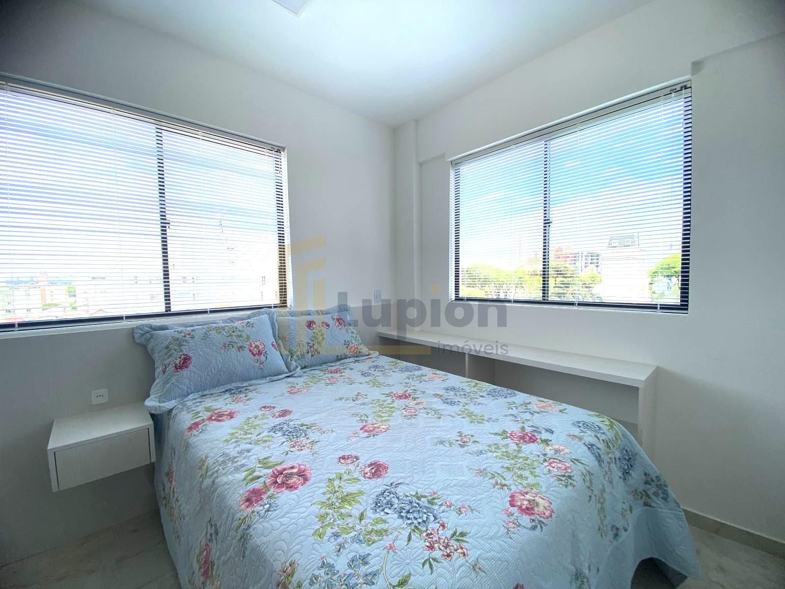 Estudio à venda,  Novo, com móveis sob medida, Jardim Botânico...