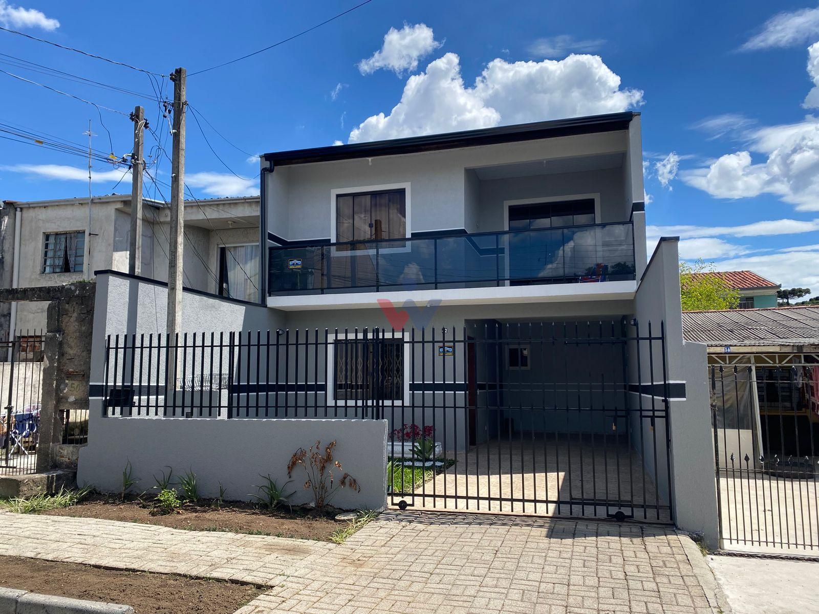 Sobrado à venda, de frente para a rua no Pinheirinho, CURITIBA...