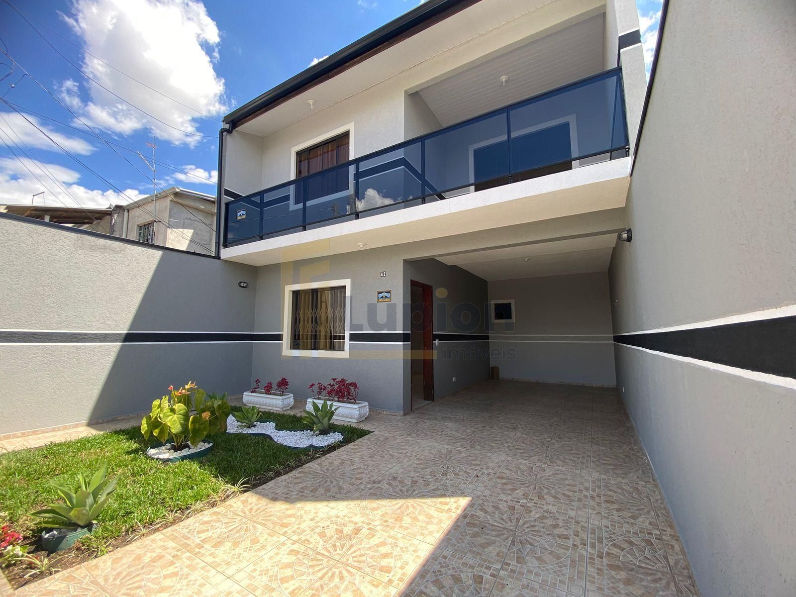 Sobrado à venda, de frente para a rua no Pinheirinho, CURITIBA...