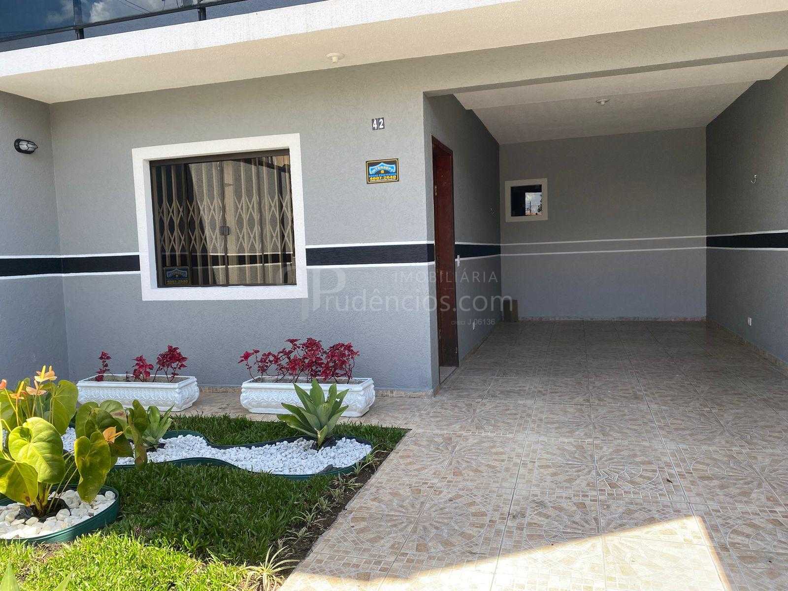 Sobrado à venda, de frente para a rua no Pinheirinho, CURITIBA...