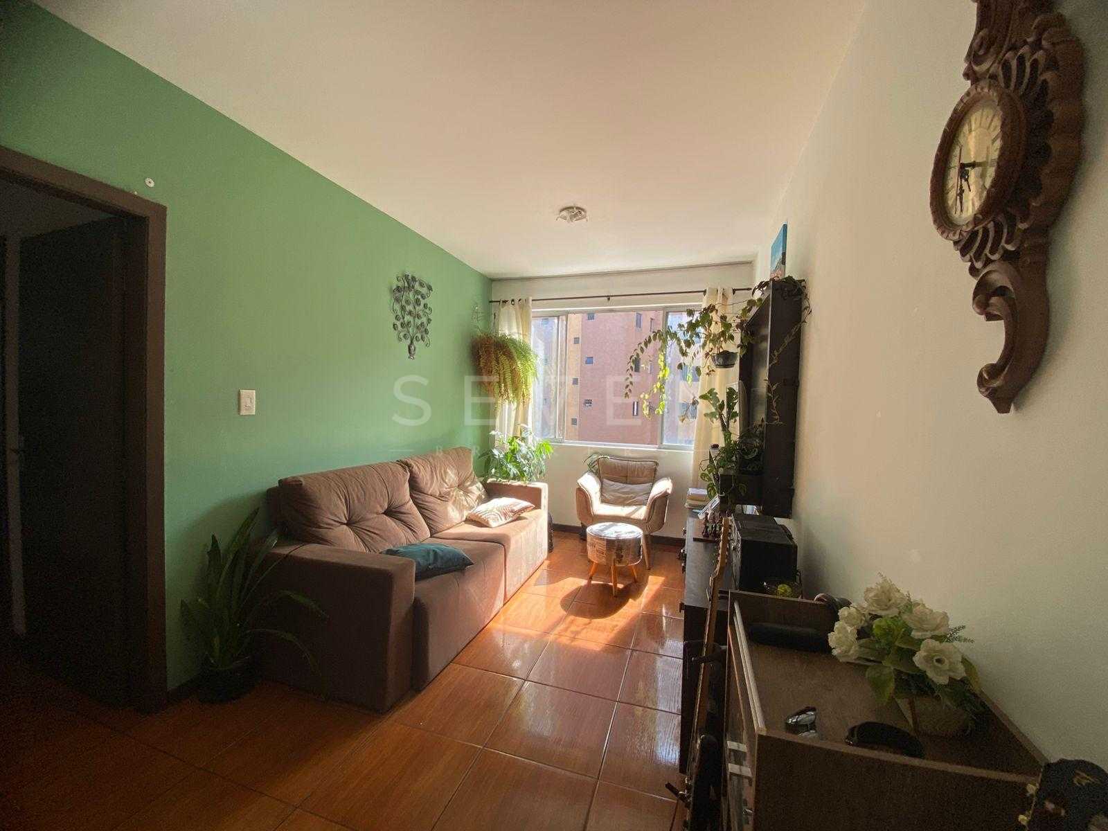 Apartamento à venda, Com 2 dormitorios no Agua Verde, CURITIBA...