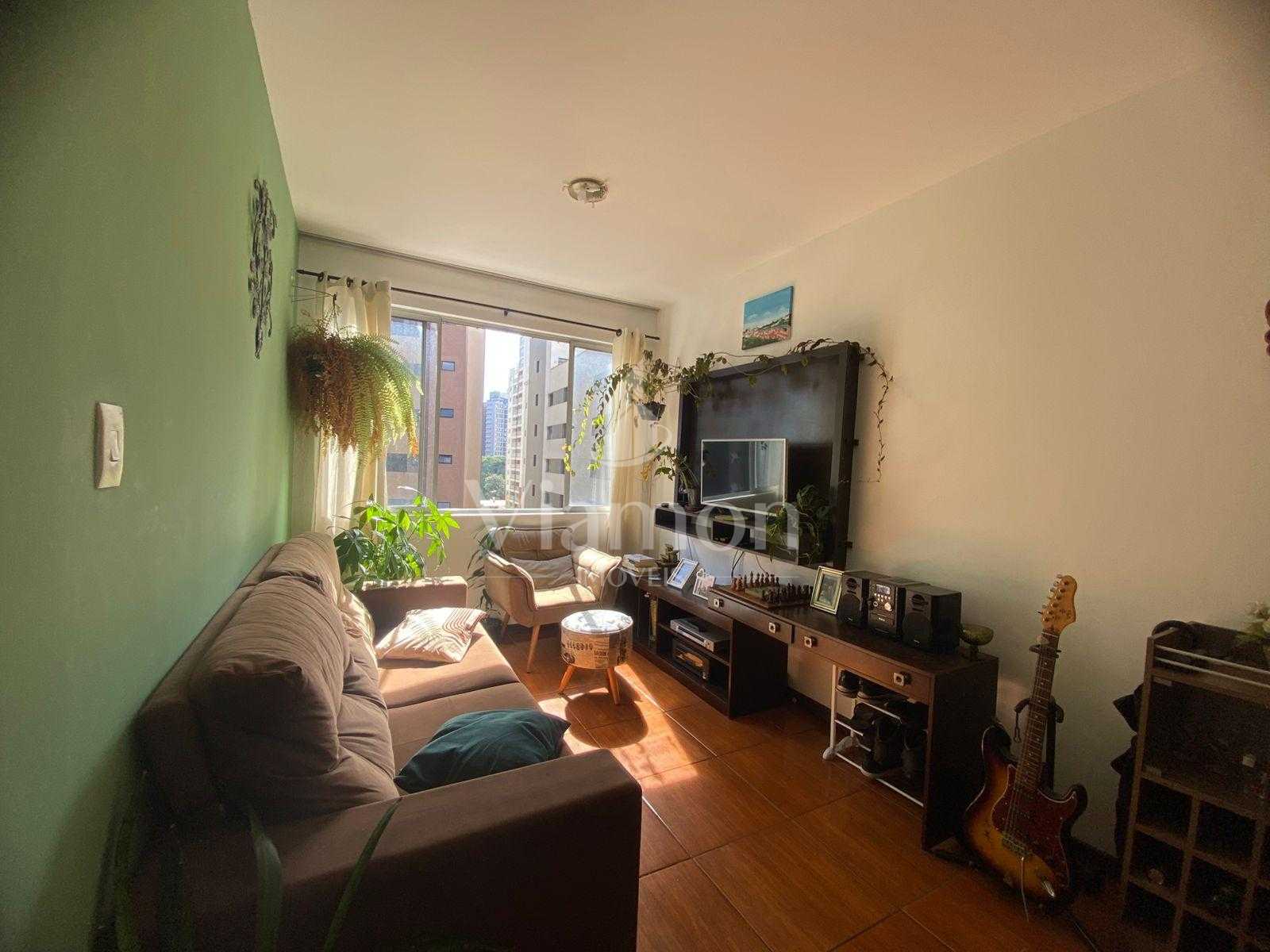 Apartamento à venda, Com 2 dormitorios no Agua Verde, CURITIBA...