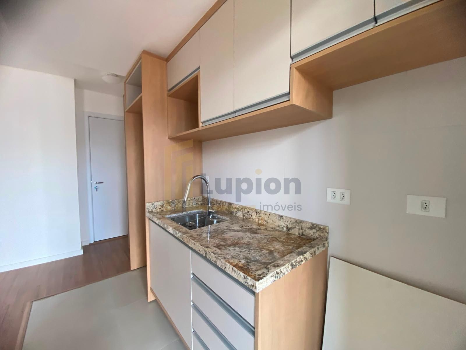 Apartamento Novo à venda, 2 dormitórios um suite, Agua Verde