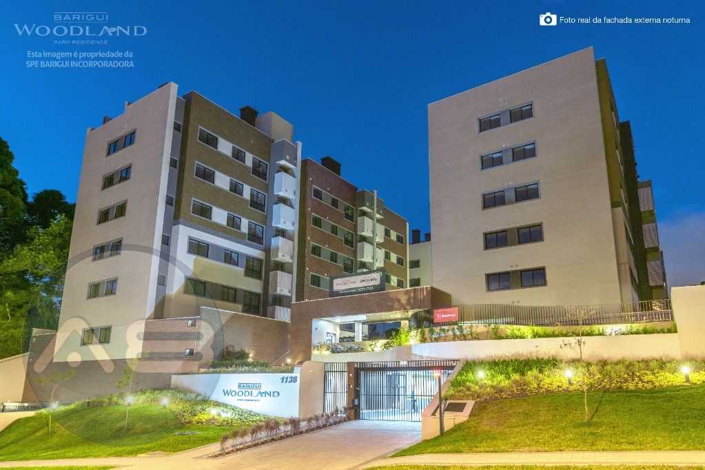Apartamento no WOODLAND BARIGUI com 3 dormitórios à venda R 71...