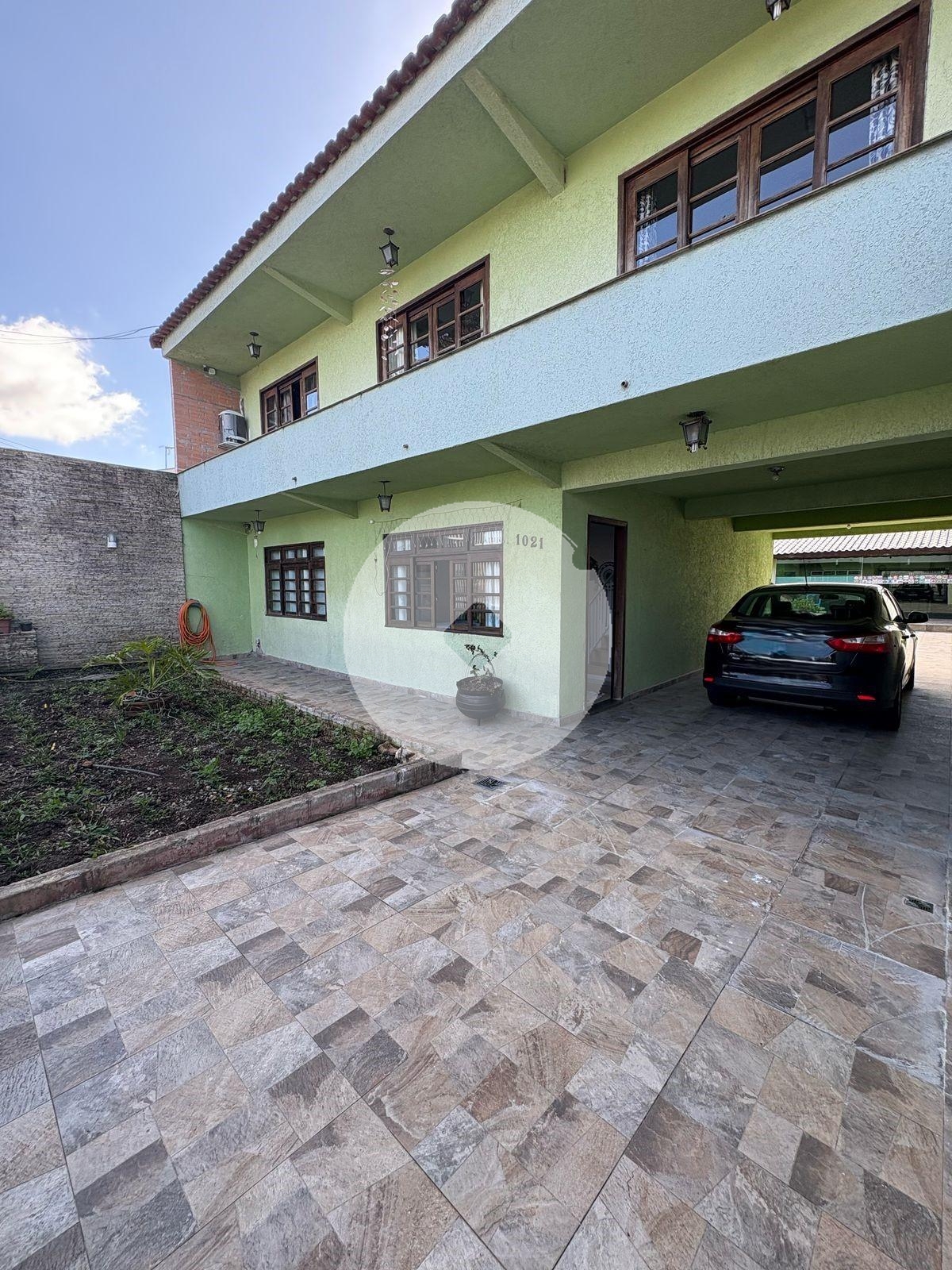 Sobrado com 4 dormitórios à venda, 262 m  por R  790.000,00 - ...