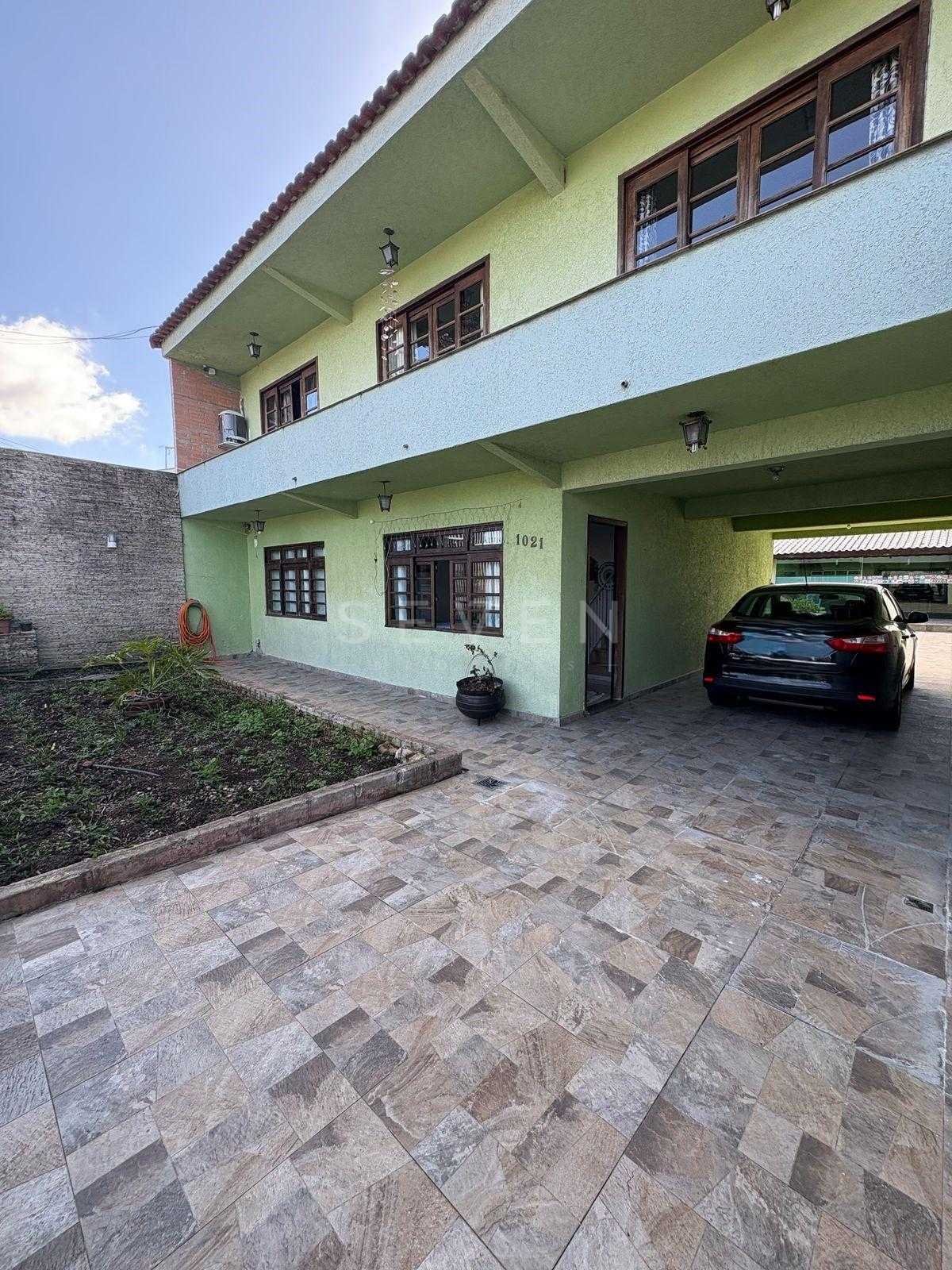 Sobrado com 4 dormitórios à venda, 262 m  por R  790.000,00 - ...