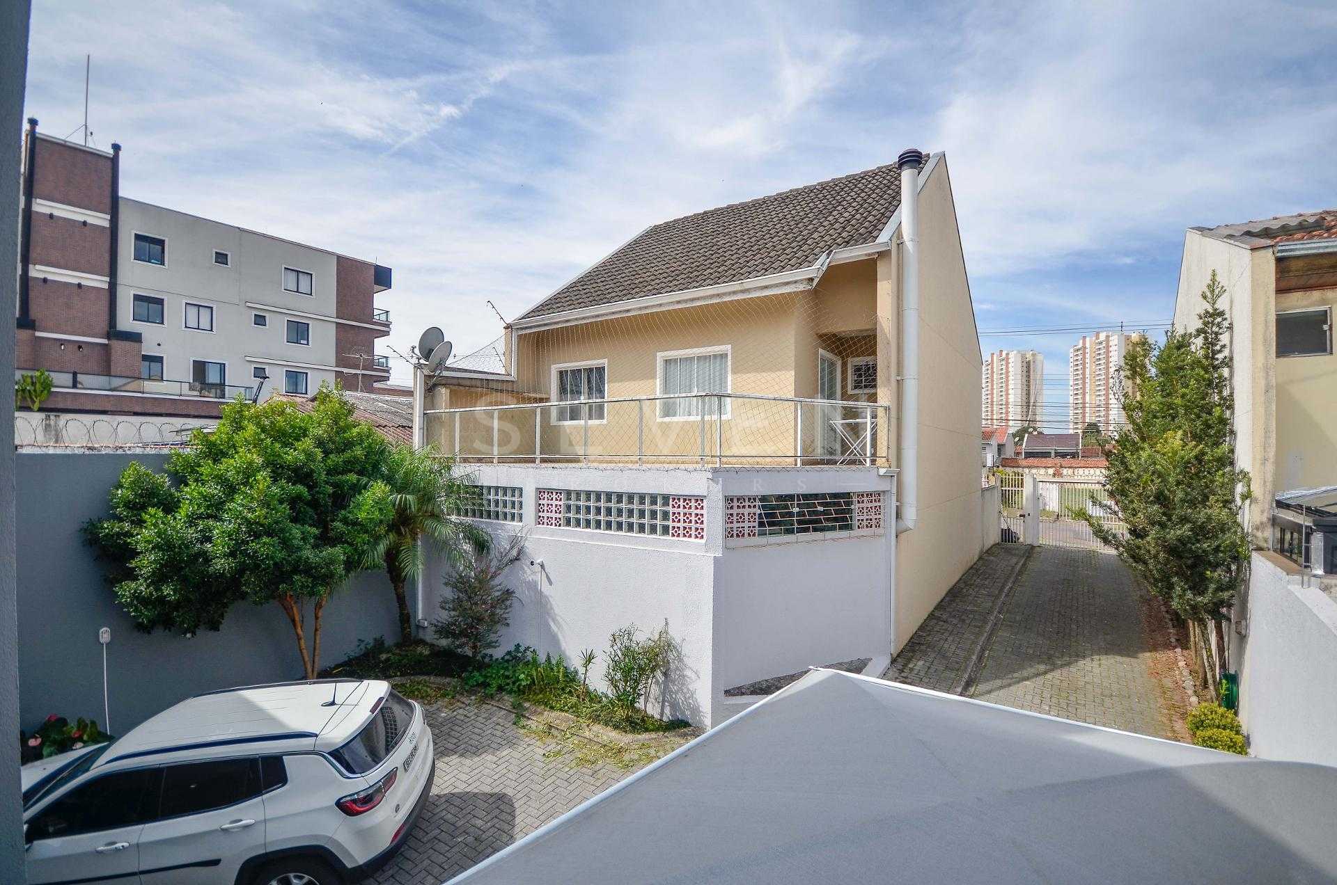 Sobrado com 3 quartos mobiliado e decorado a venda no Ecoville