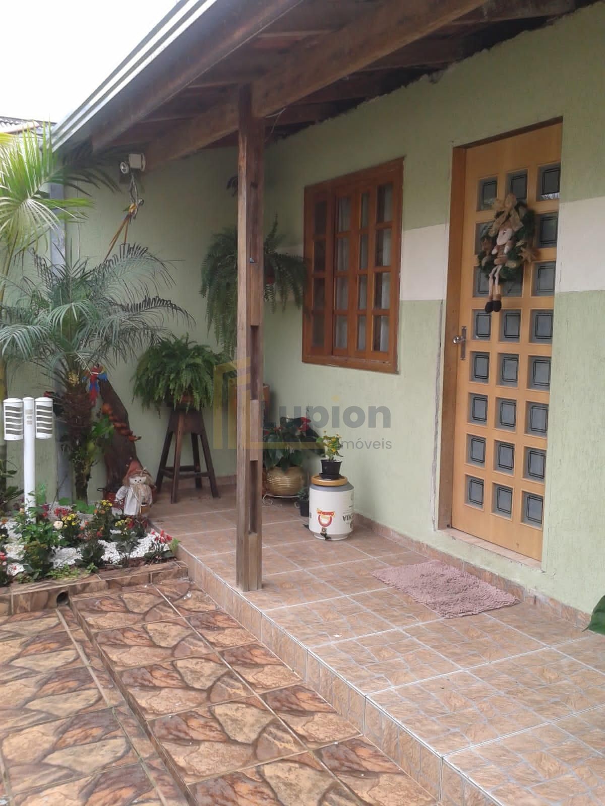 Terreno medidas  408m  - ZR3 - com 3 Casas a venda- Bairro Orl...