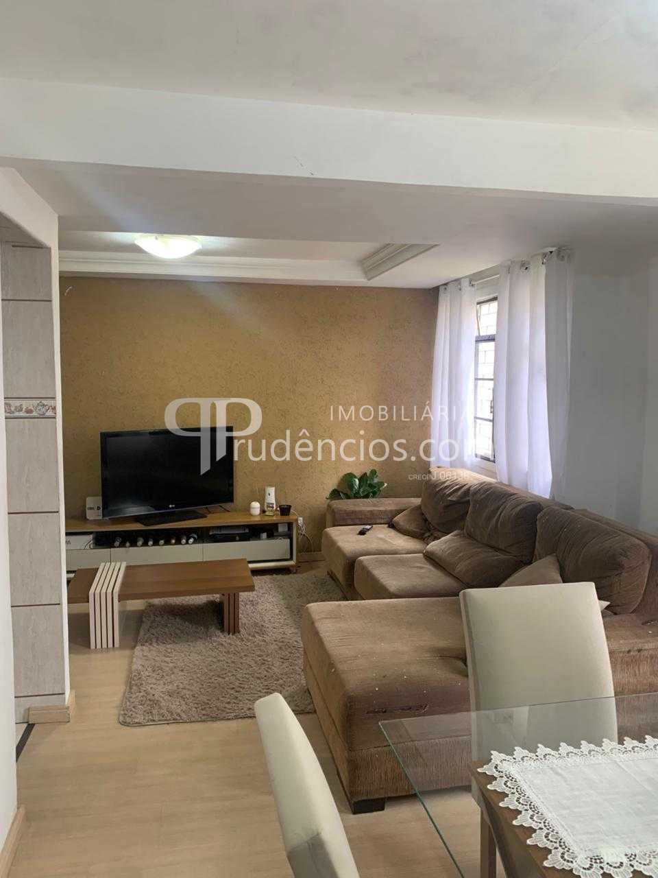 Apartamento à Venda na João Dembinski | por R  195.000