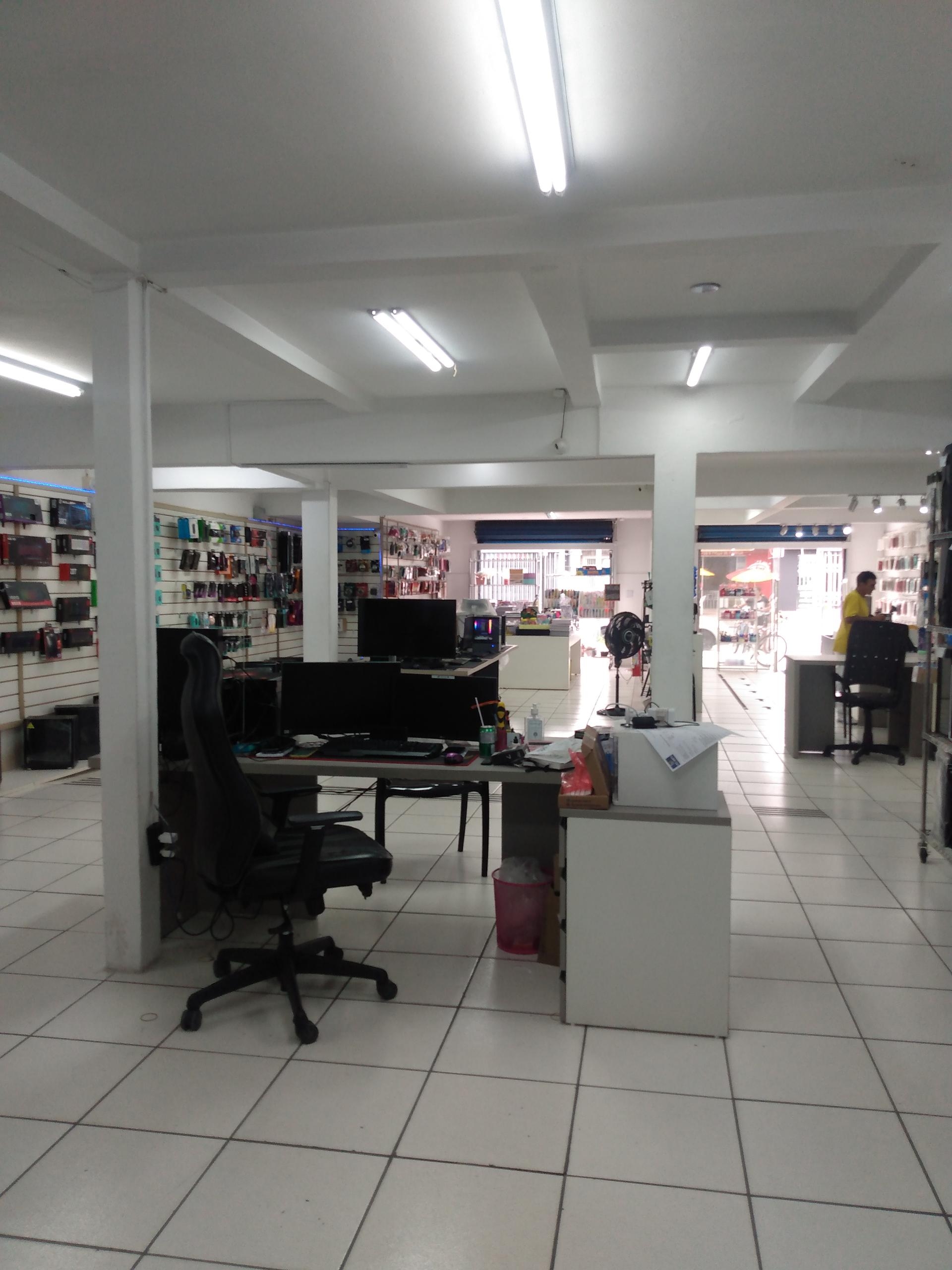 Terreno Comercial à venda,  AVENIDA VEREADOR TOALDO TÚLIO - Ba...