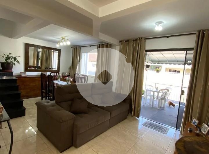 Sobrado 3 Quartos à Venda no Fazendinha  Condomínio com Taxa ...