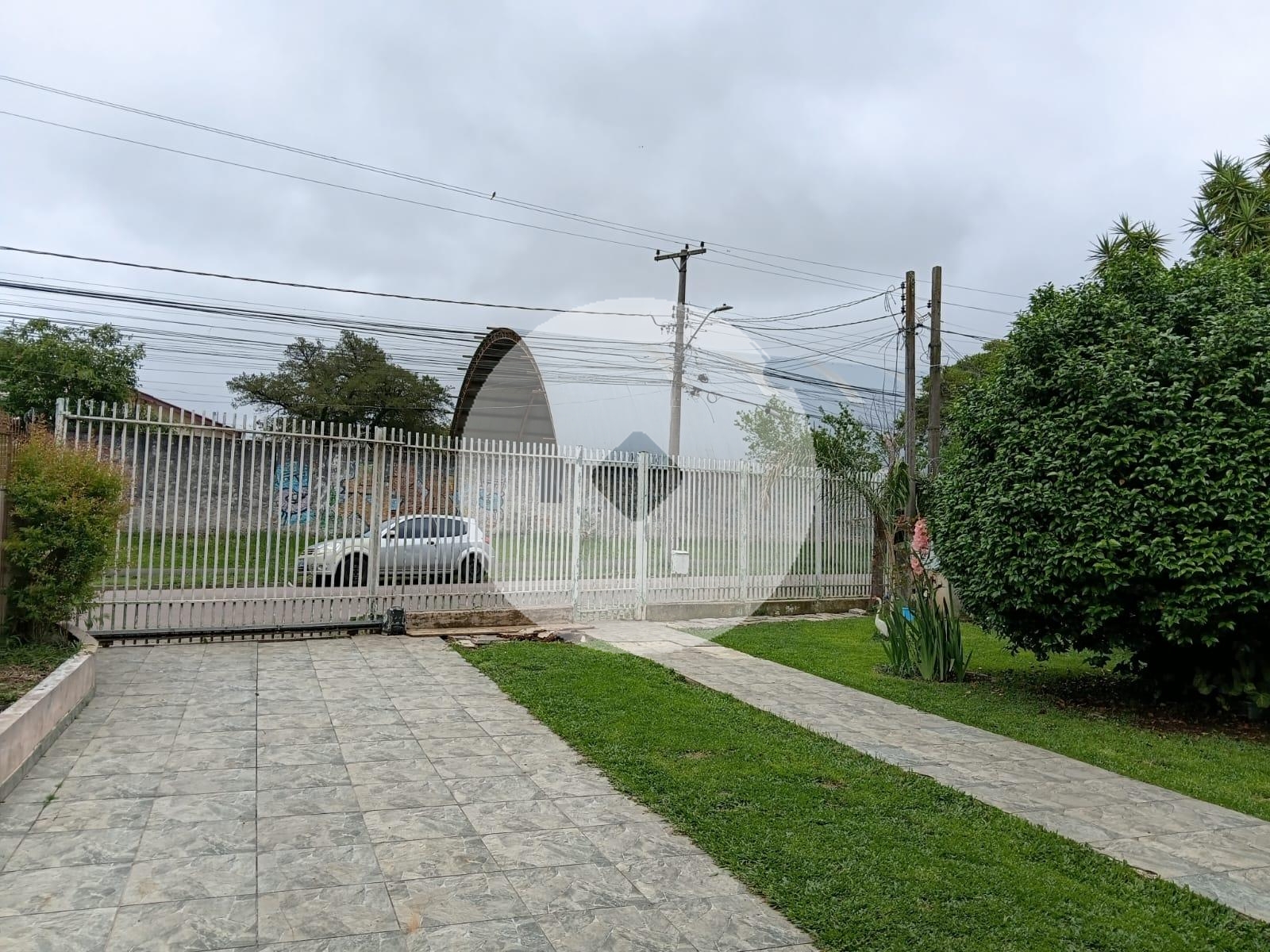 Casas à venda com amplo terreno medindo 630m  - Planta Orleans...