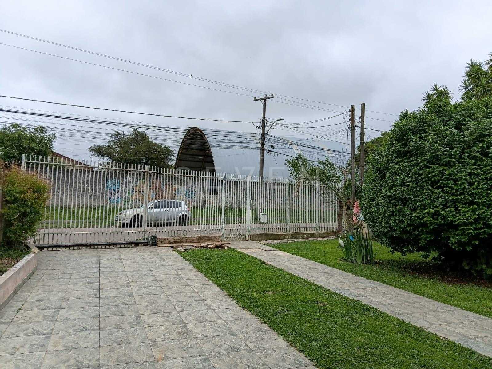 Casas à venda com amplo terreno medindo 630m  - Planta Orleans...