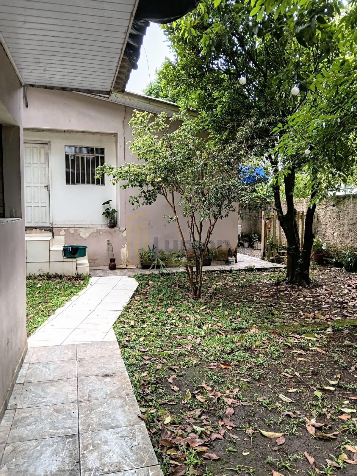 Casas à venda com amplo terreno medindo 630m  - Planta Orleans...