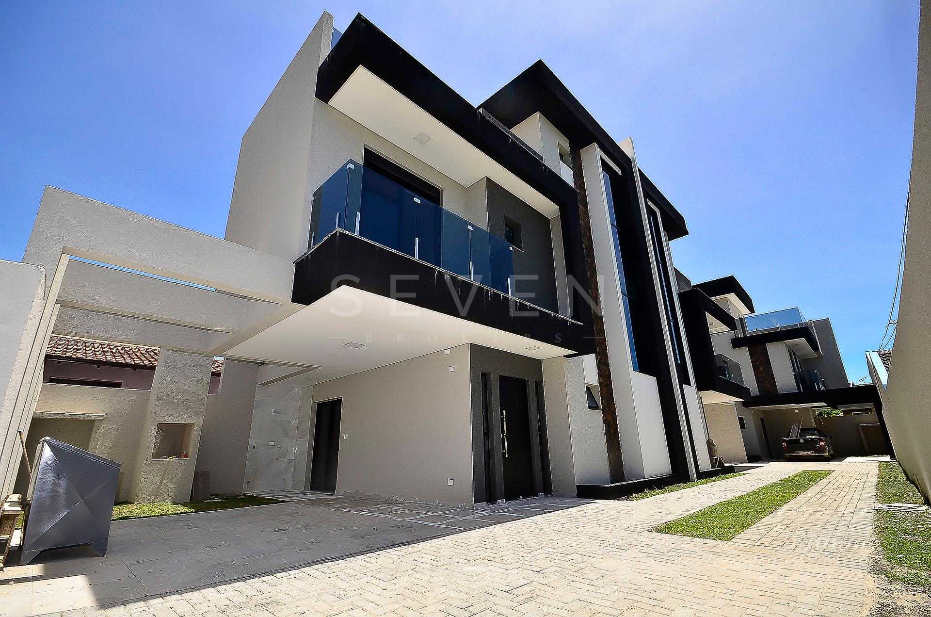 Sobrado em Condomínio no Xaxim  De R  850 mil por R  790 mil 