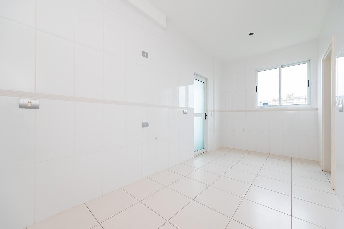 Apartamento com 3 dormitórios com suíte à venda no bairro Alto...
