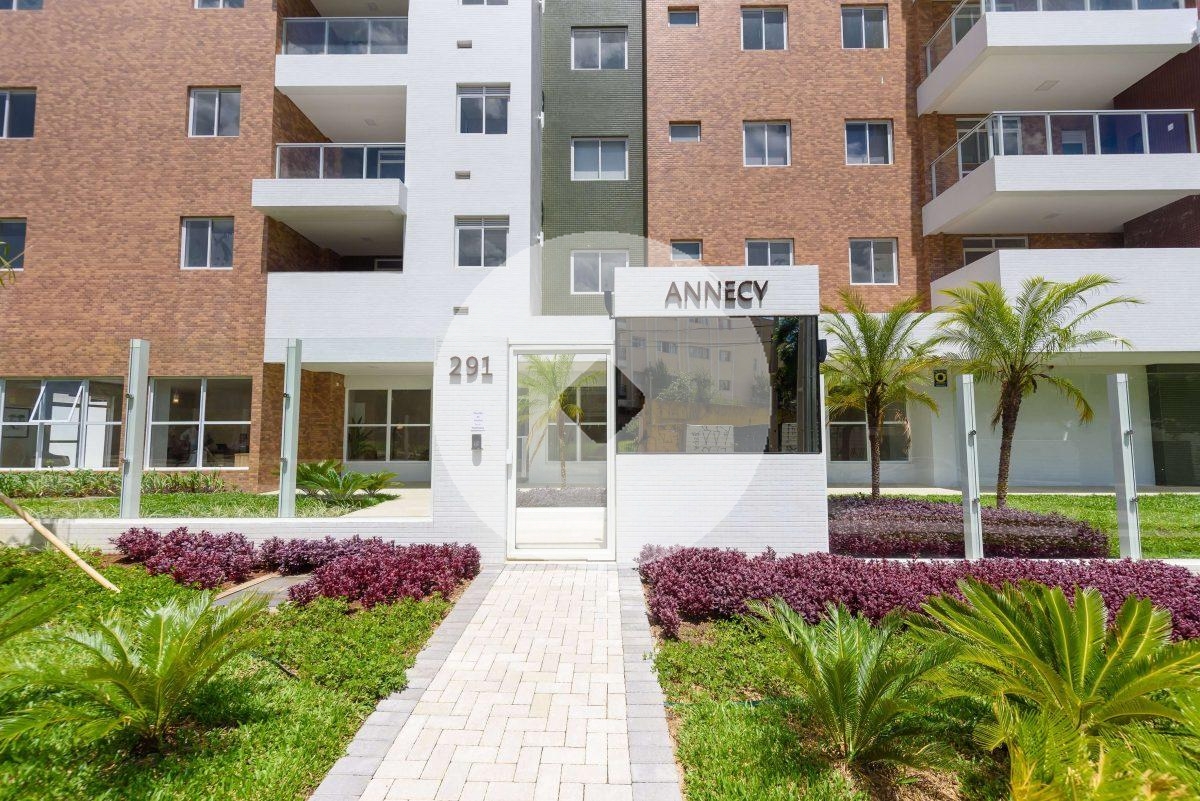 Apartamento com 3 dormitórios com suíte à venda, no bairro mer...