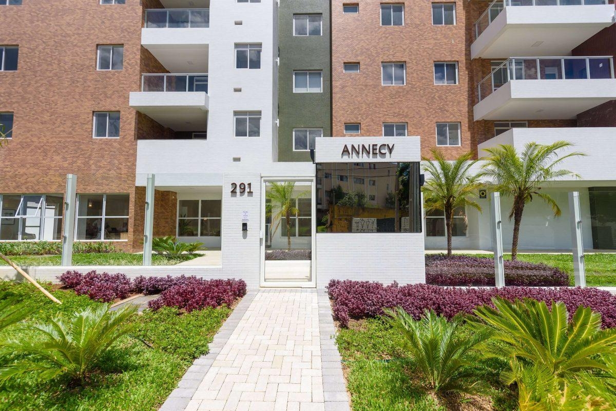 Apartamento com 3 dormitórios com suíte à venda, no bairro mer...