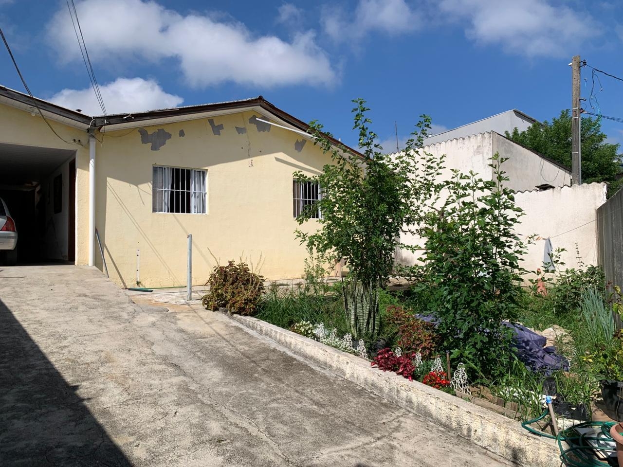 Casa Térrea 3 Quartos em Terreno de 220 m Campo Comprido