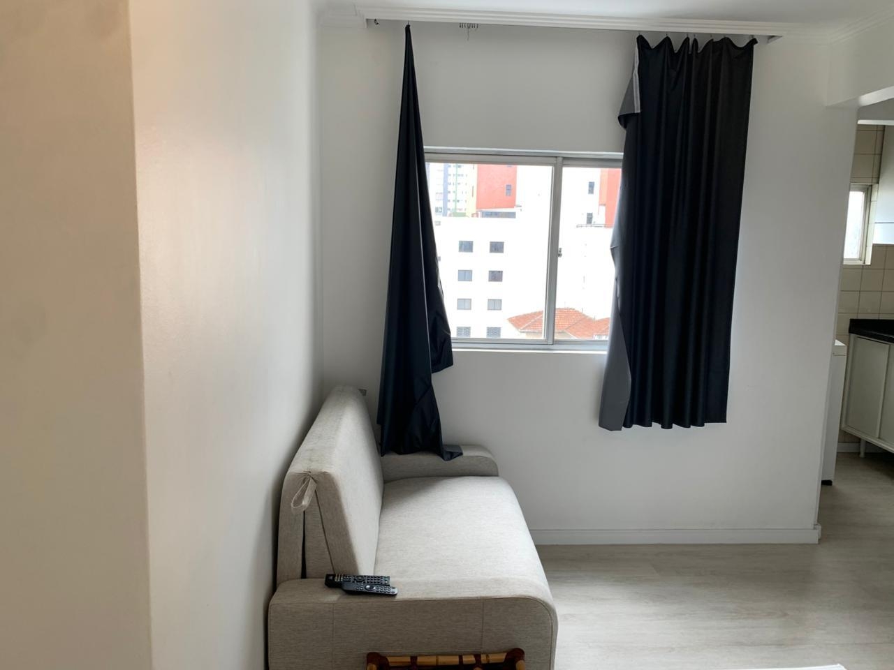 Apartamento Mobiliado com 1 vaga  para Locação no Centro de Cu...