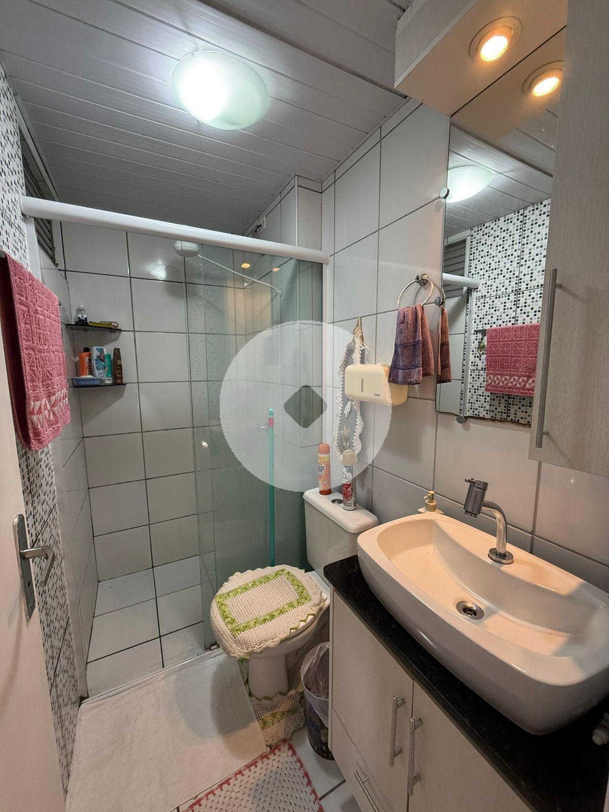 Apartamento com 2 dormitórios à venda,56.00 m , augusta, CURIT...