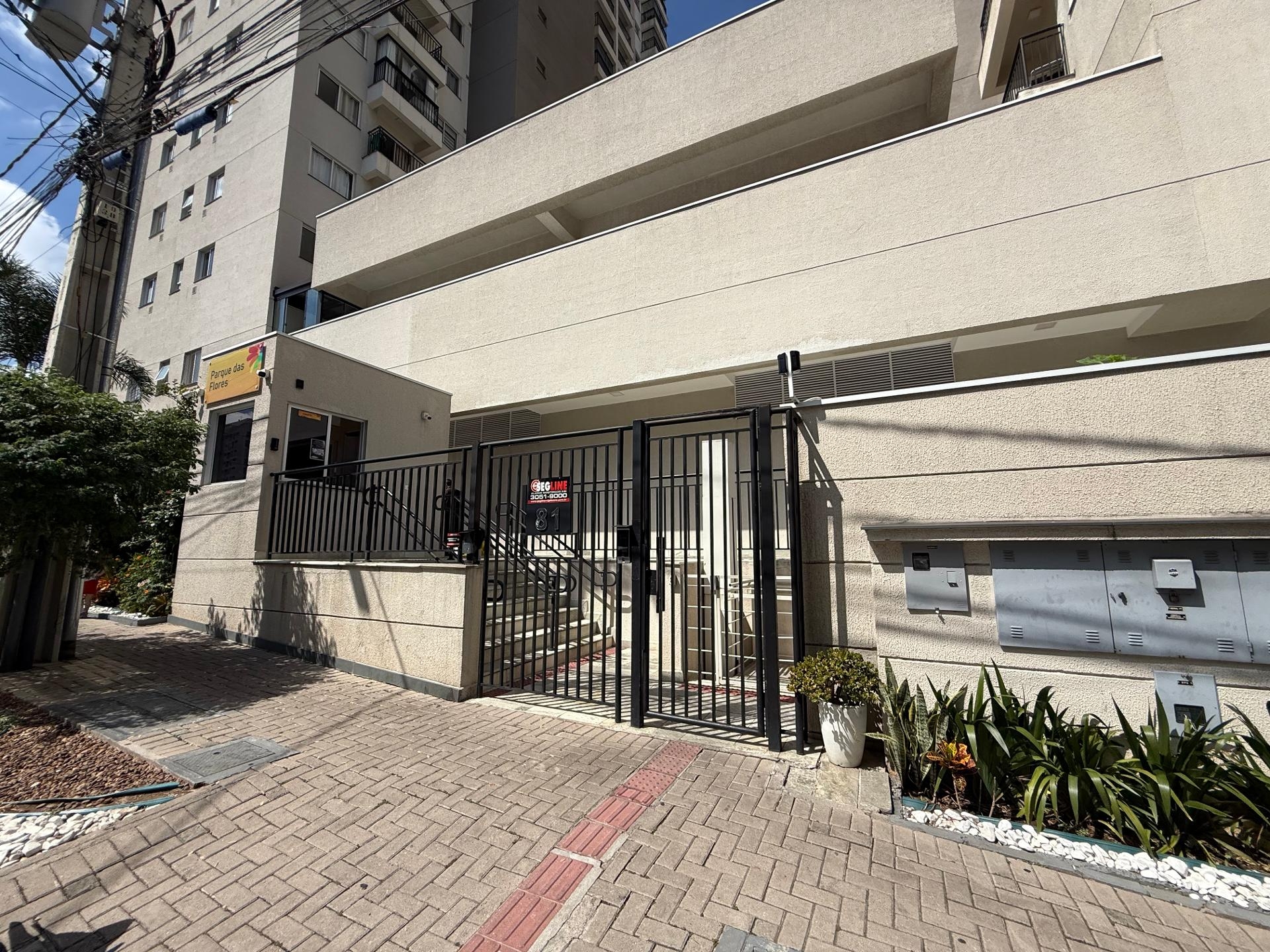 Apartamento no Capão Raso em Curitiba  2 quartos, 1 vaga de ga...