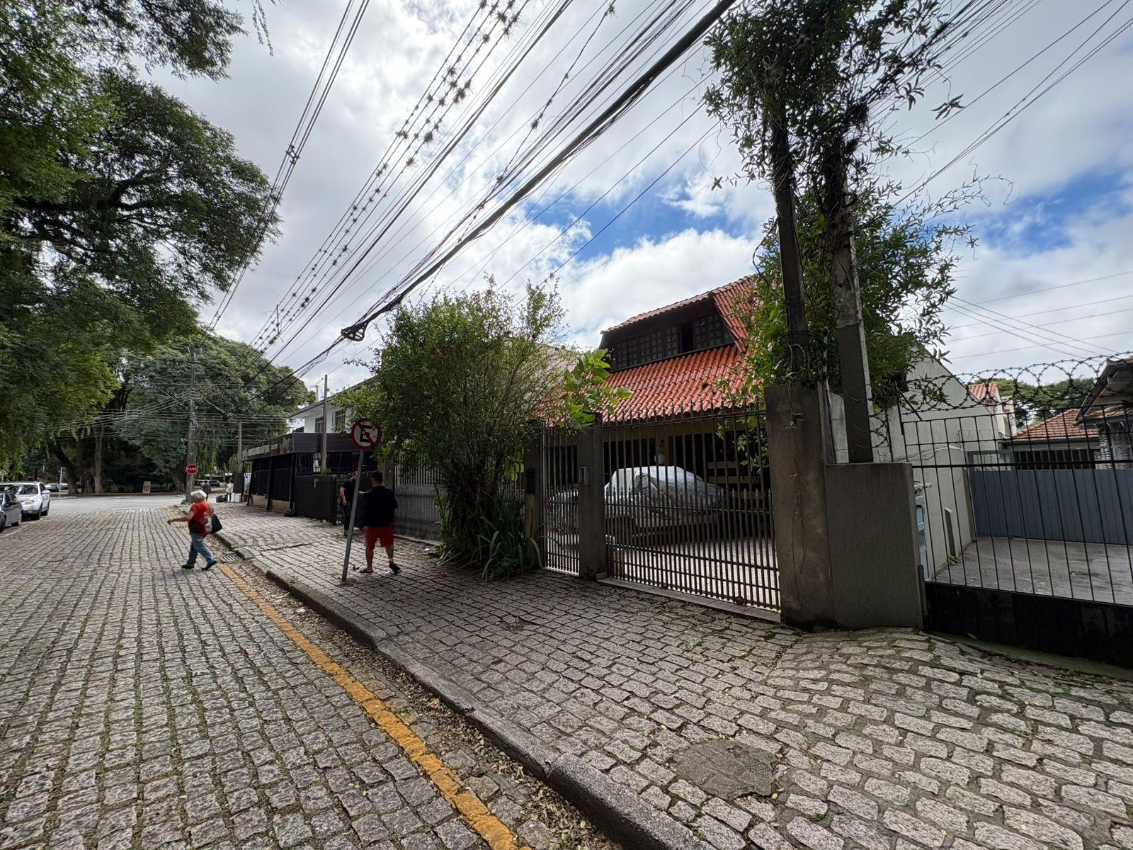 Excelente Casa à venda com terreno de 512m , bairro ALTO DA RU...