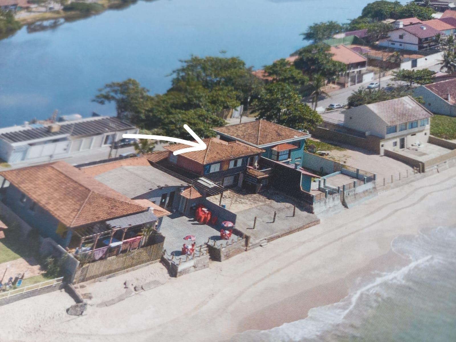 Casa Pé na Areia no Centro de Barra Velha | Residencial ou Com...