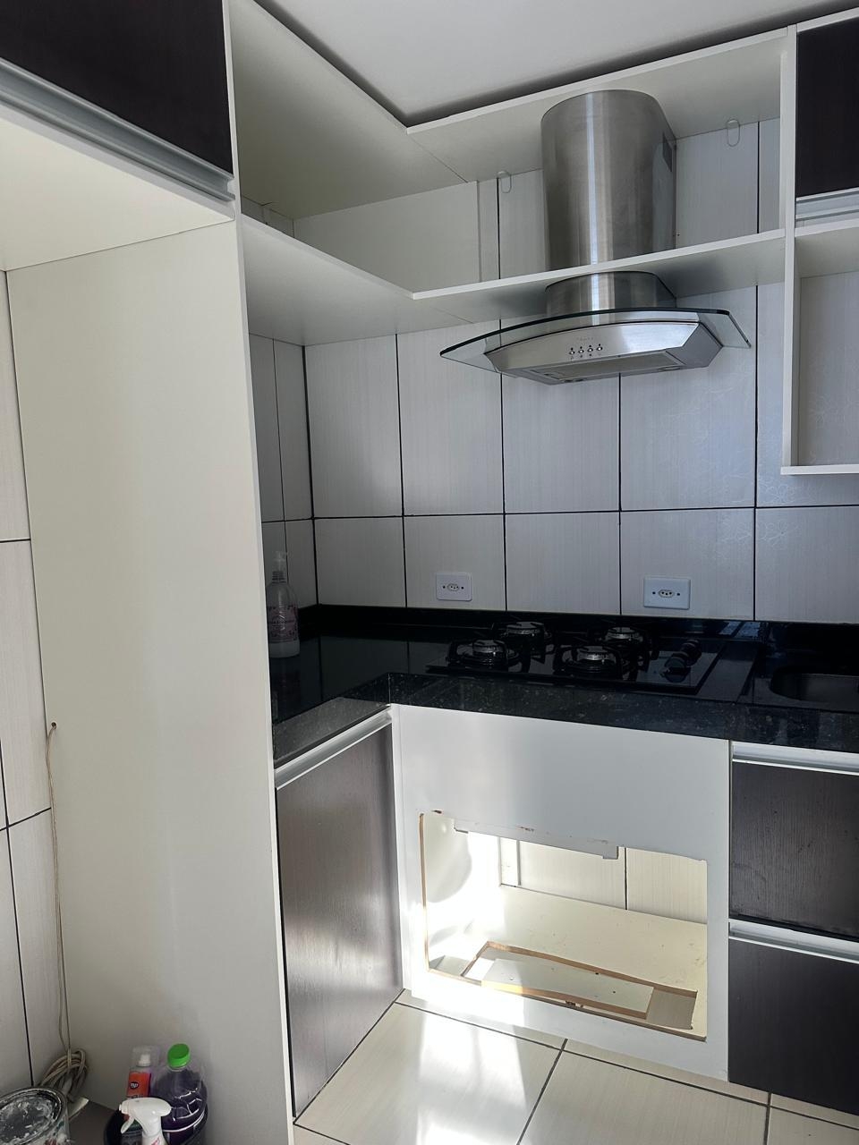 Apartamento Térreo Reformado com 3 Quartos no Campo Comprido