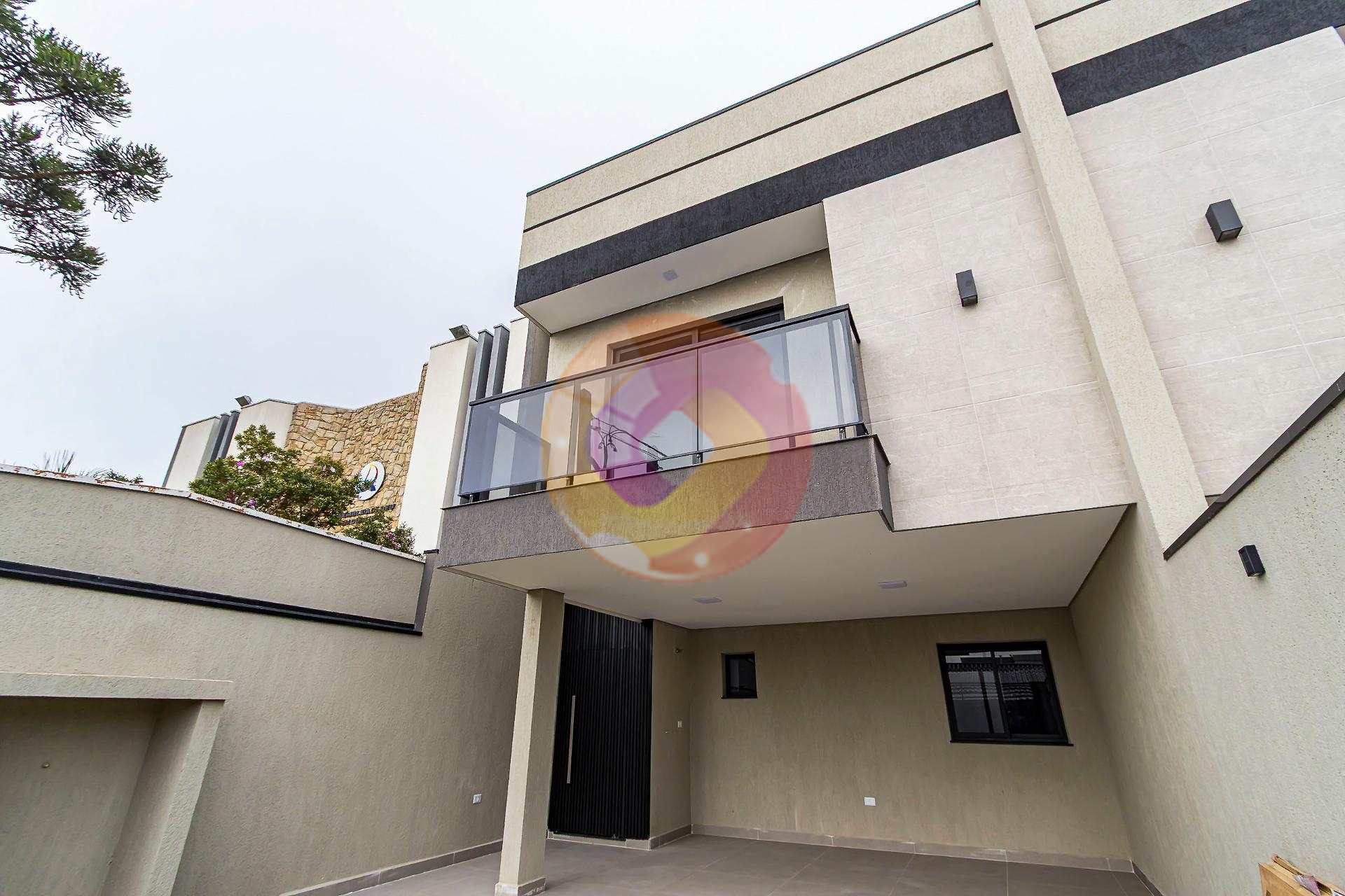 Sobrado de Alto Padrão à Venda no Cajuru 3 Quartos, Suíte e 2...
