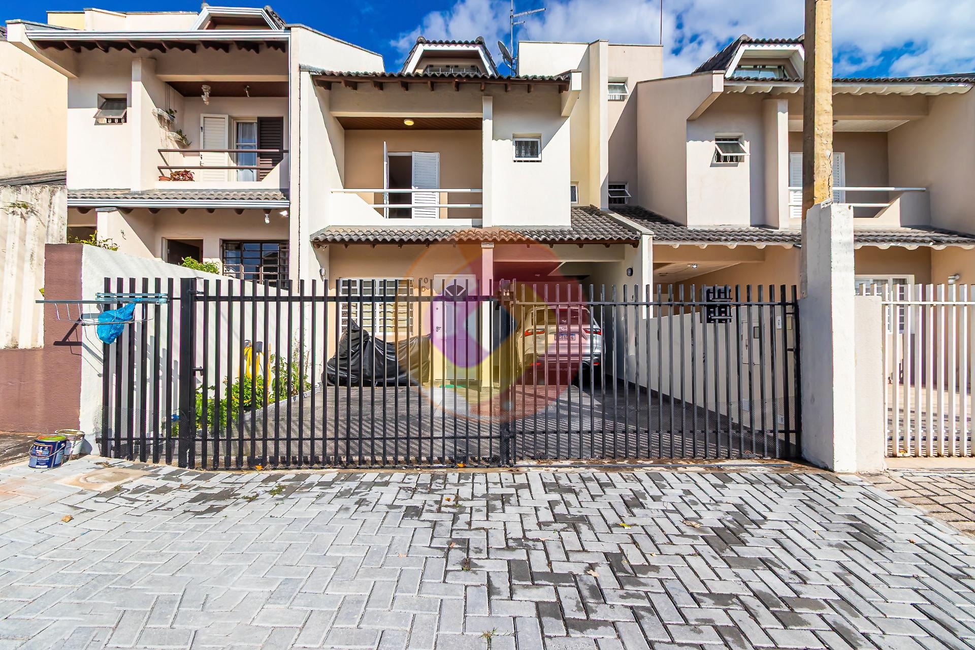 Sobrado no Xaxim com 151 m² | 3 Quartos, Suíte com Closet, Áti...