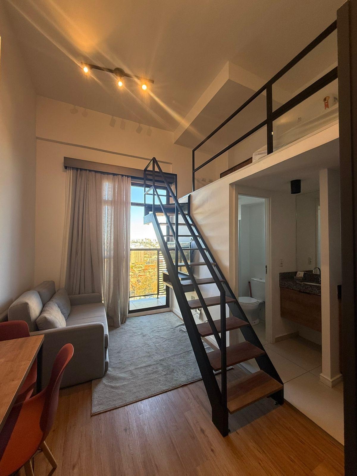 Studio com 1 quarto para locação, 32.87 m² por R$ 2300/mês, Ec...