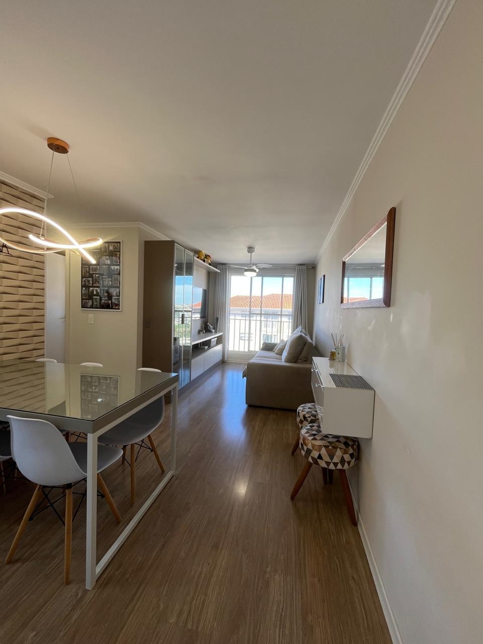 Apartamento Mobiliado com 2 Quartos e Vaga Coberta à Venda no ...
