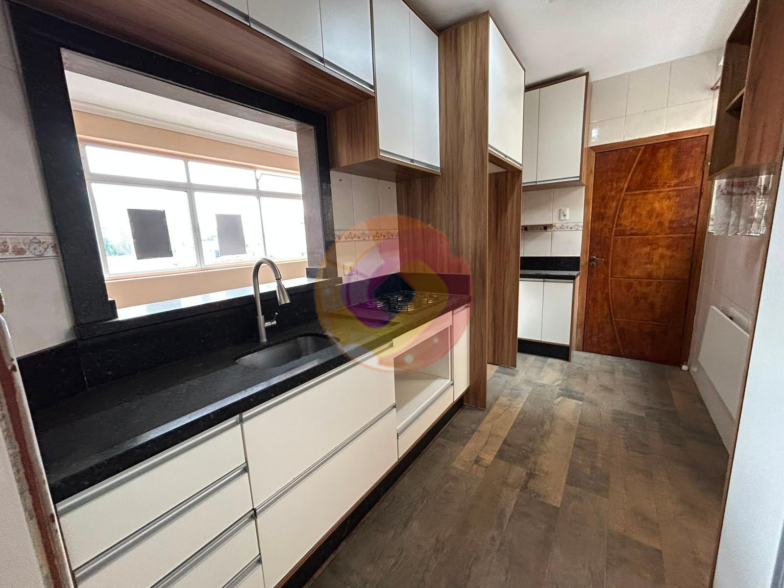 Apartamento amplo e ensolarado com 3 quartos e 99 m² no Alto d...