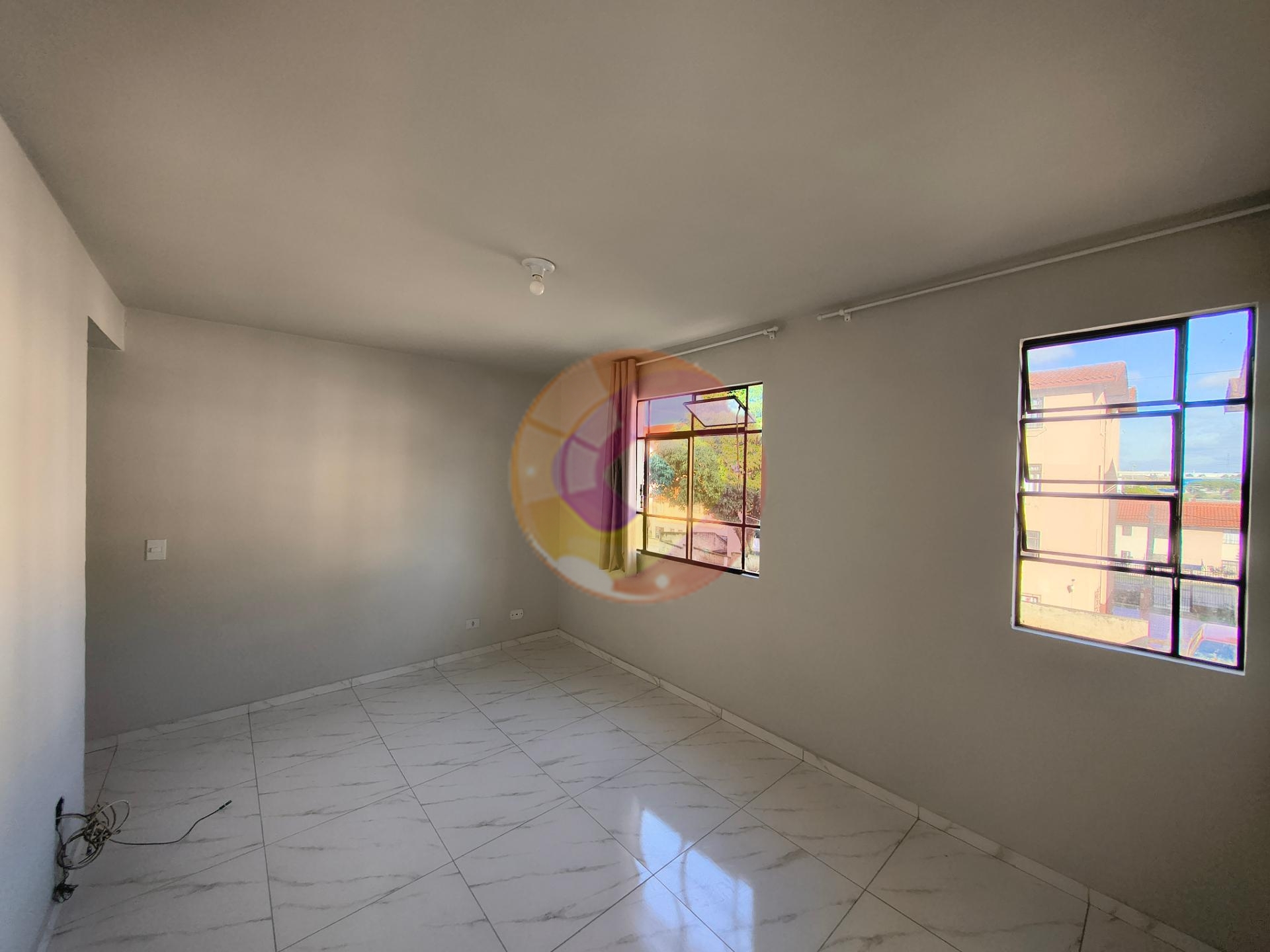 Apartamento c/2 quartos para Locação por R$ 1.500,00 (Condomín...