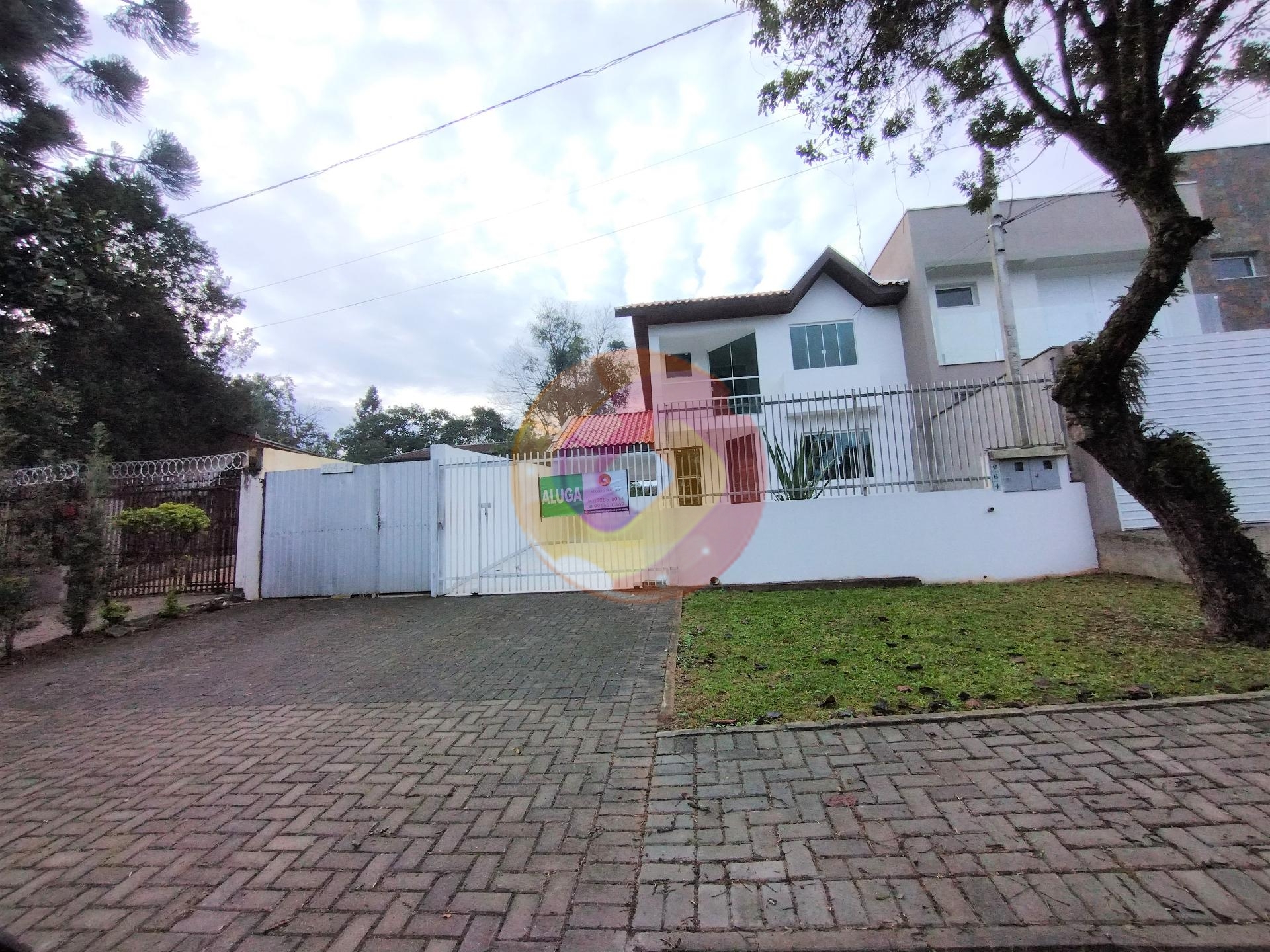 Sobrado Amplo para locação de 150 m² com 2 quartos e 2vagas  E...