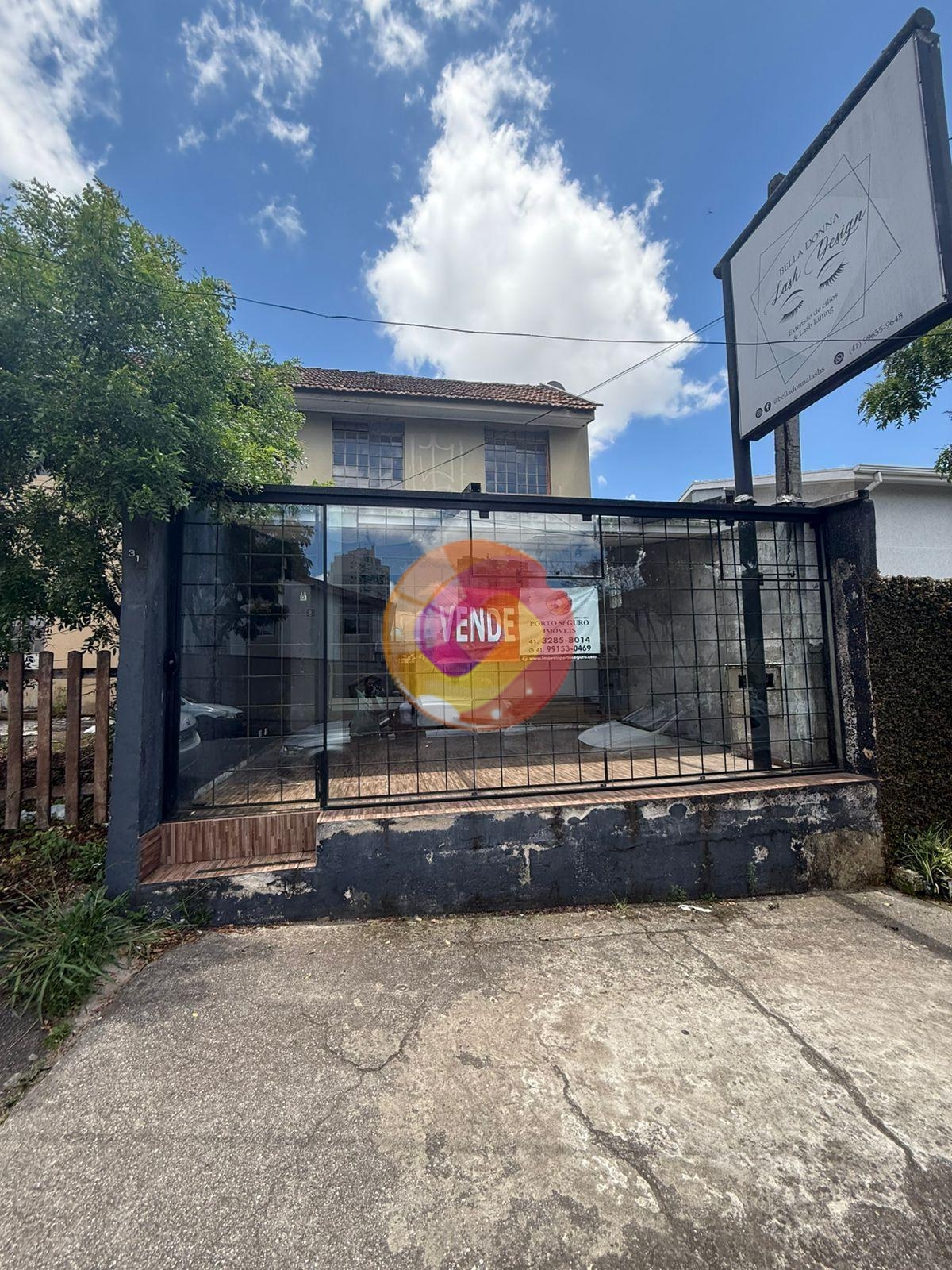 Sobrado 2 Quartos com Suíte e Garagem Campo Comprido R$ 2.800