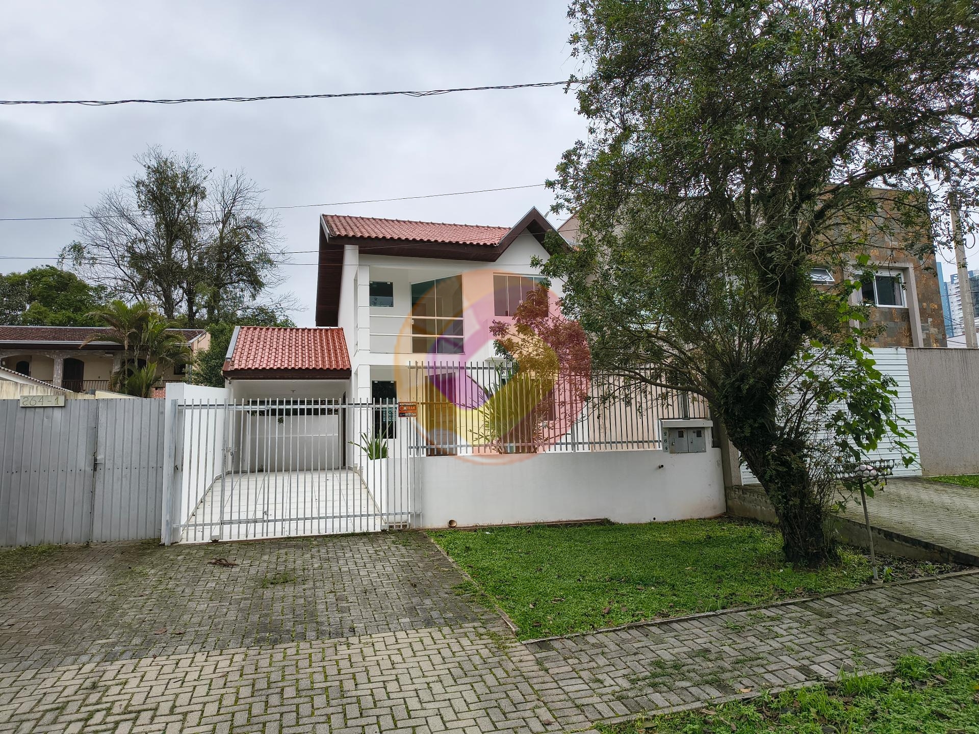 Sobrado Amplo para locação de 150 m² com 2 quartos e 2vagas E...