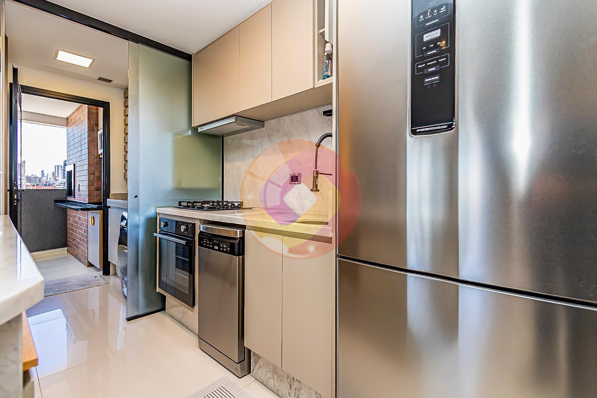 Cobertura duplex mobiliada, com 151 m² privativos, ambientes a...