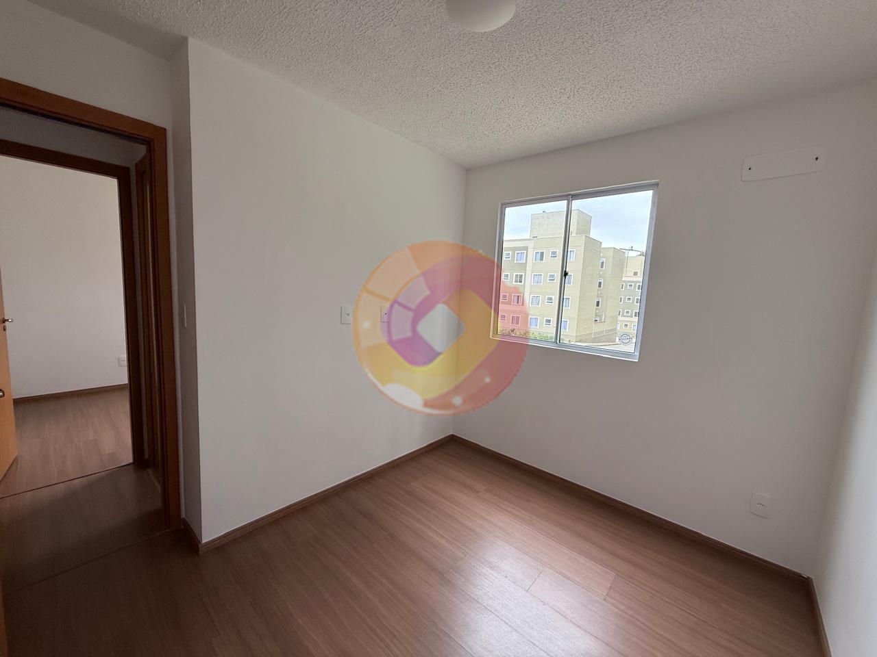Apartamento para locação, Santa Cândida, 2 quartos e garagem, ...