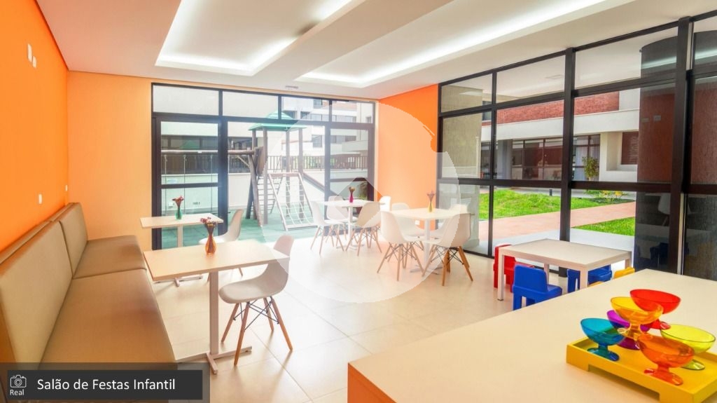 Apartamento no WOODLAND BARIGUI com 2 dormitórios à venda R 60...