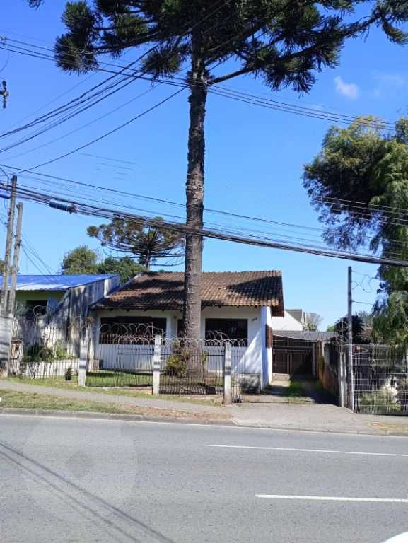 Terreno a venda  Campina do Siqueira  381,70m   com construção de 122,09m  averbada.